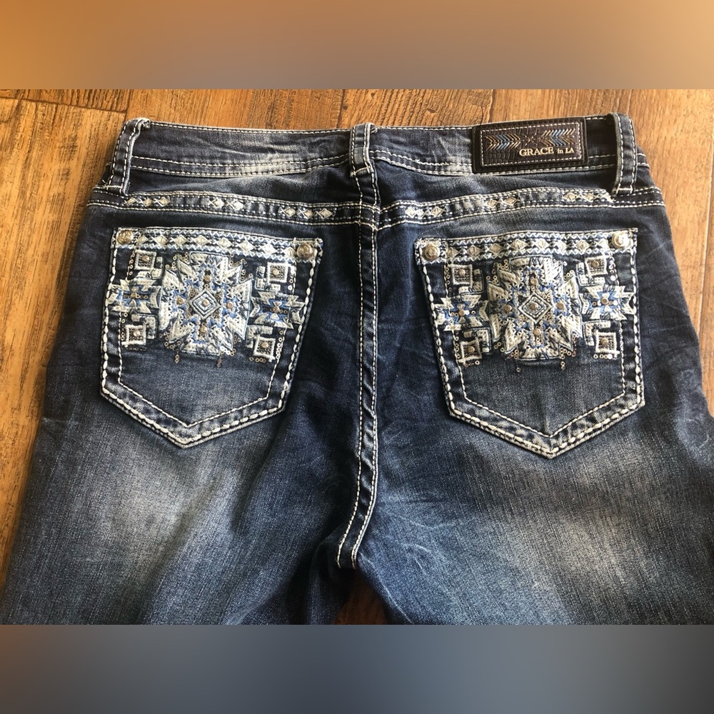 BUCKLE Grace In LA Easy Fit Jeans Size 29 Rhinestone Pockets 32” Inseam Cowgirl